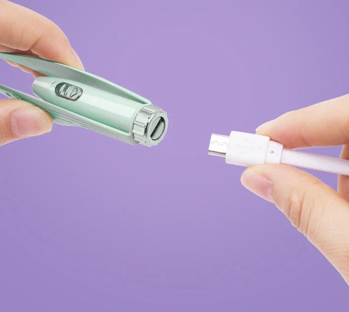 Children's rechargeable luminous ear pick in green and purple