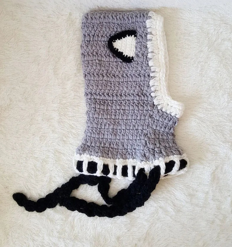Hand-knitted acrylic children's hat with earmuff cape in gray and orange, 45-55cm size
