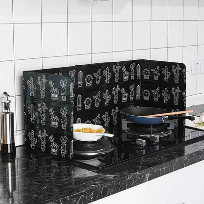 Foldable aluminium oil splatter screen for gas stoves