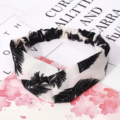 Women's retro style printed headband with elastic free size in vintage-inspired prints