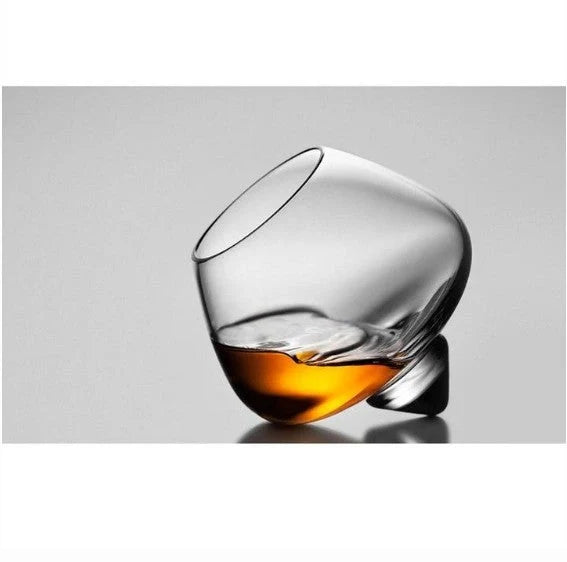 Crystal whiskey glass with wide belly for enhanced aroma and flavour