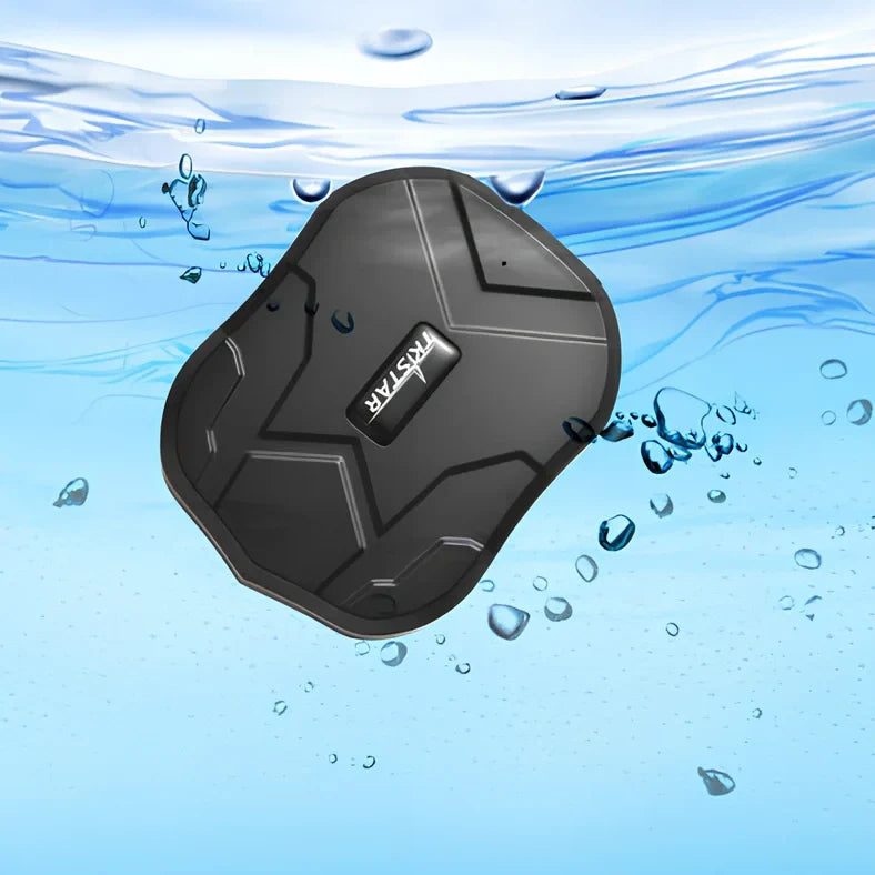 Black TK202 GPS locator, 90x74x25mm waterproof vehicle tracker with magnet and 5000mAh battery