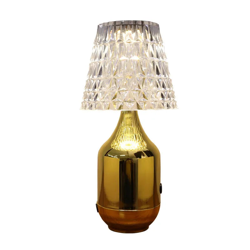 LED charging retro table lamp with USB outlet, American style, iron art plating, electrophoretic gold finish