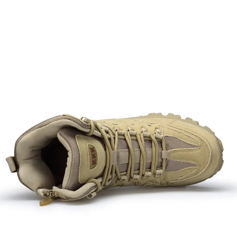 US Army Delta Tactical Boots in black and sand colours with rubber soles for outdoor use