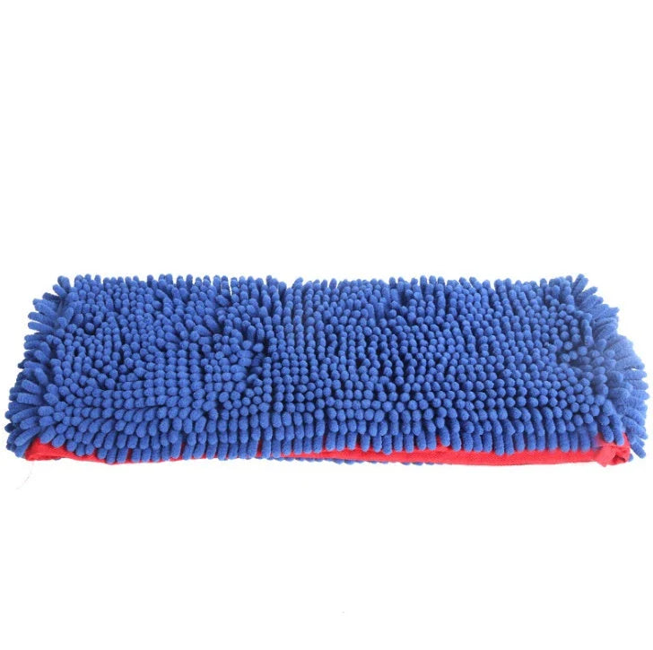 Plush, super absorbent pet towels in various colors and sizes for bathing and grooming cats and dogs