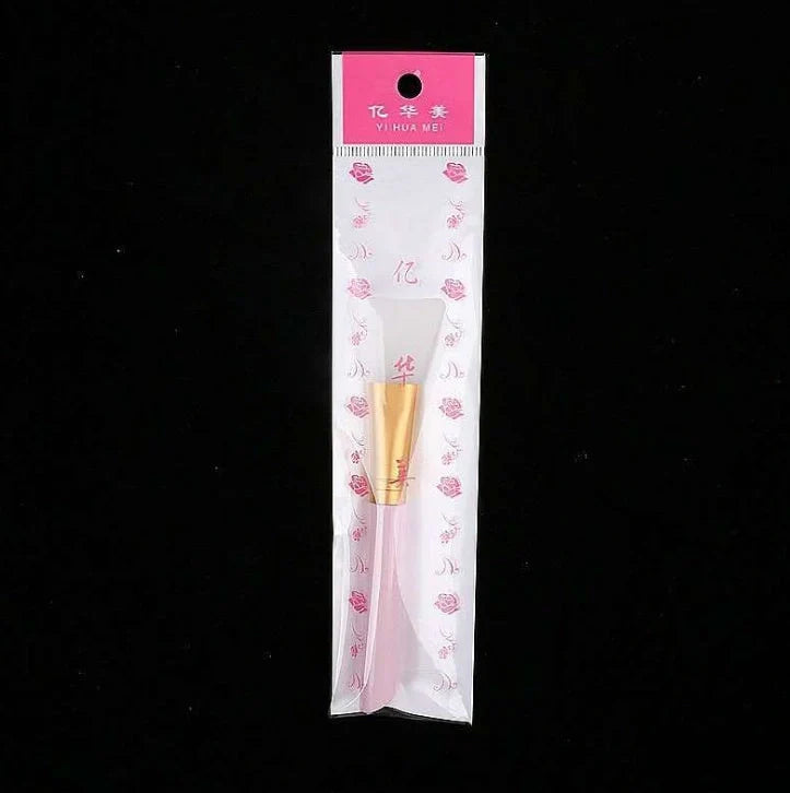 Silicone facial mask brush with 0.5cm bristles and 15cm handle in navy blue colour