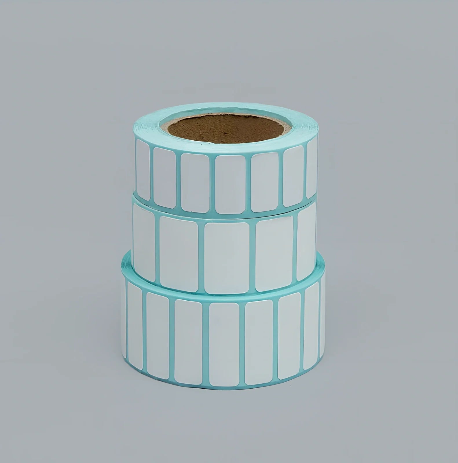 Roll of 20mm x 10mm black and blue waterproof sticky stickers, 3000 sheets on 28mm core, scratch and oil resistant