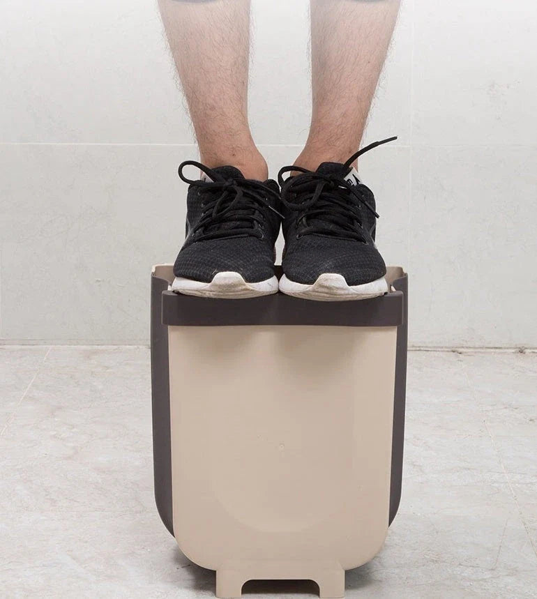 Foldable Wall Mounted Trashcan in brown and white, 9-litre capacity
