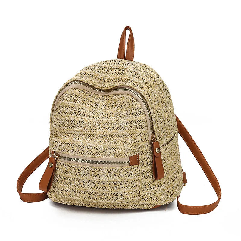 Handwoven straw backpack in beige white, 20x15x21cm, open-top design, lightweight natural fibre for casual beach travel use