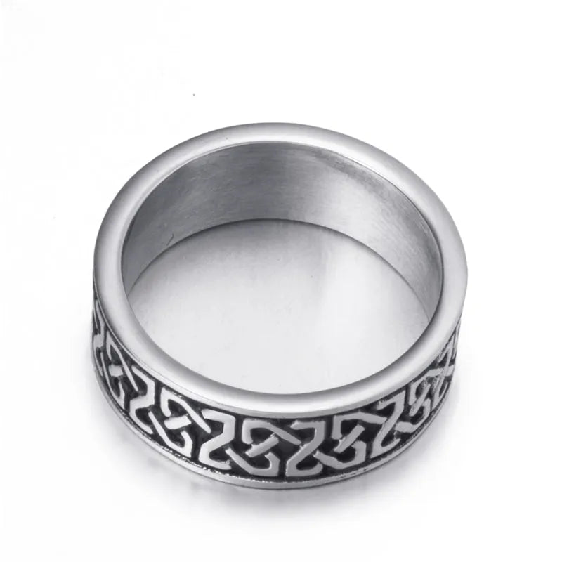 Lunavin silver alloy ring in US size 8 on white background, simple band design for women
