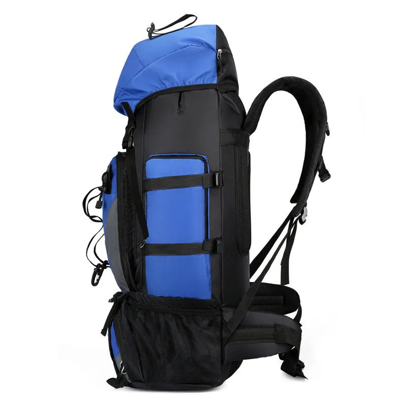 Outdoor hiking backpack for men in water repellent nylon solid colour design