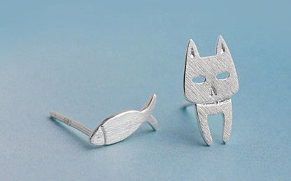S925 sterling silver stud earrings with cat and fish design, hypoallergenic