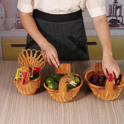 Deer-shaped rattan fruit basket for kitchen storage and decor