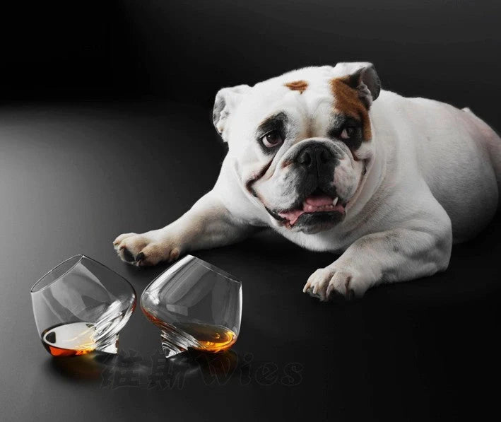 Crystal whiskey glass with wide belly for enhanced aroma and flavour