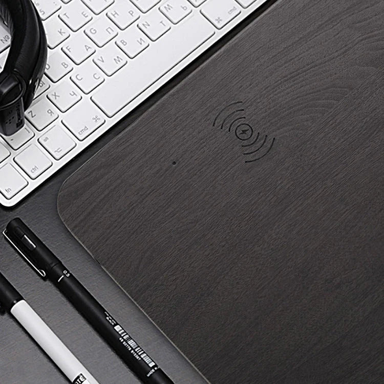 Wooden wireless charger with QI 1.1 standard and 5W output