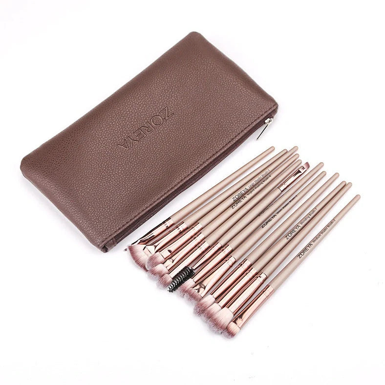 ZOREYA makeup brush with 17cm length and 1.5cm synthetic bristles in black colour option