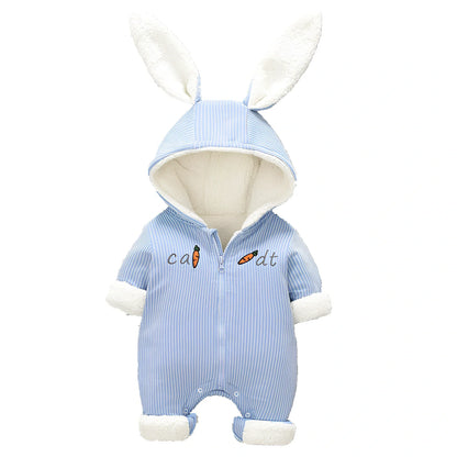 Baby winter jumpsuit with detachable hood in 95% cotton, available in pink and light blue colours