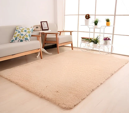 White plush solid rectangle area rug with non-slip dotted base, 100x160cm size, three-layer velvet and sponge construction for home floors