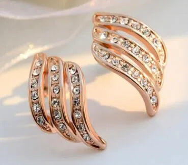 Simple wild temperament plated earrings for women lightweight 9g default colour