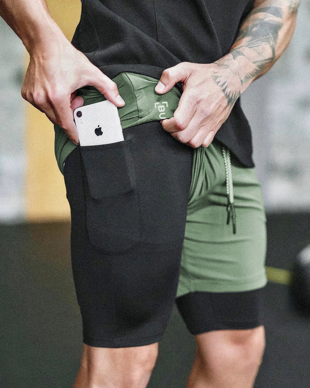 Pocket compression shorts in various colours and sizes for workouts and outdoor activities