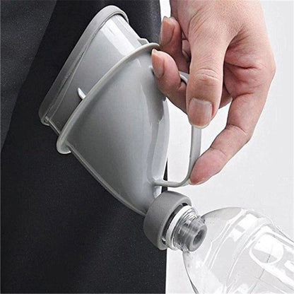 Lightweight and compact emergency urinal for outdoor and car travel