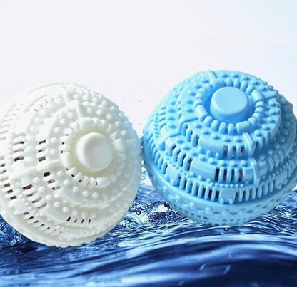 Reusable eco-friendly laundry balls made of TPR material with ceramic microspheres for effective, detergent-free washing