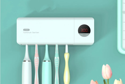 Rechargeable toothbrush holder with UV sterilization in Literary White and Bean Sand Green