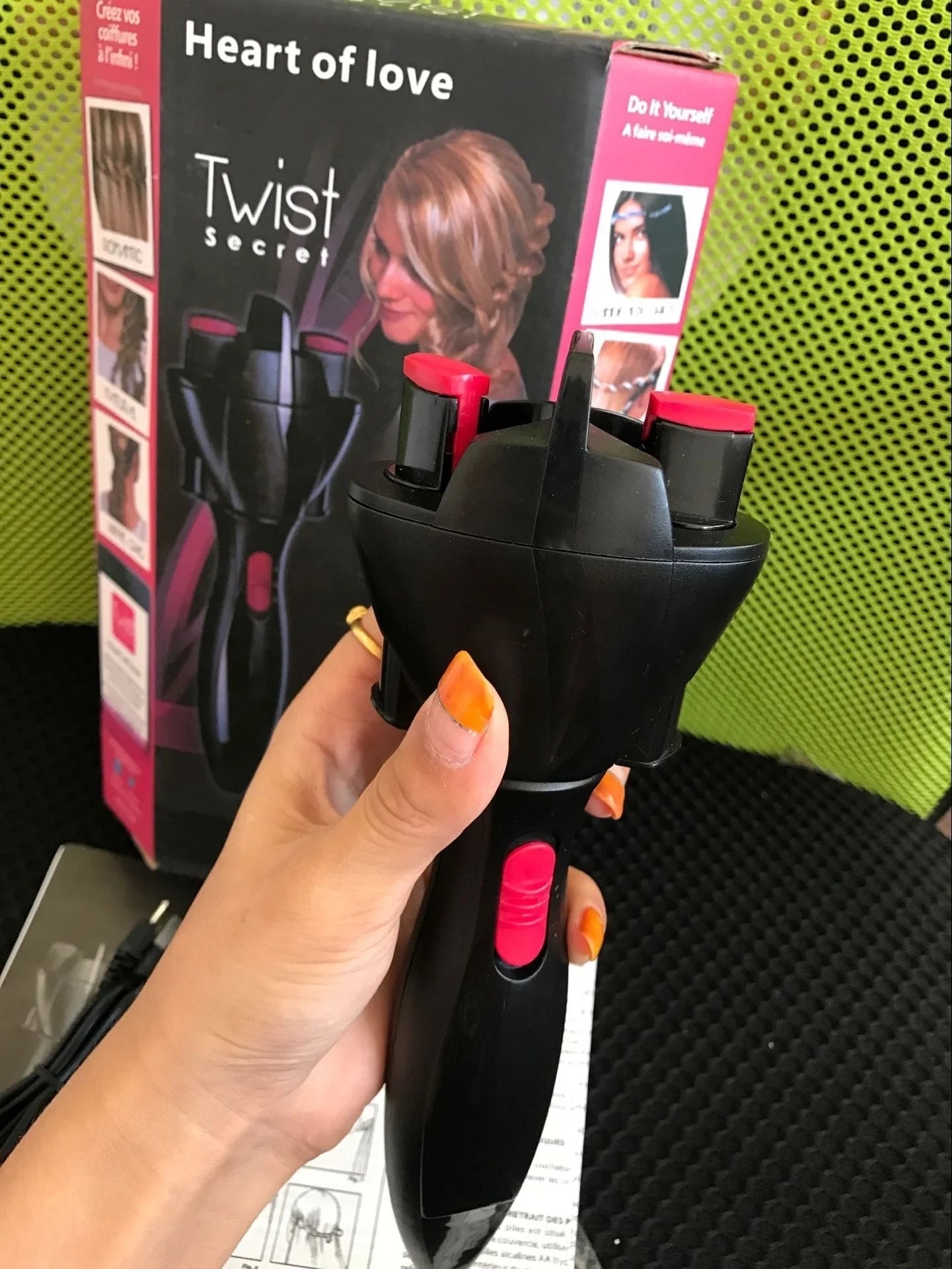 Automatic Hair Braider with USB and battery power options for easy hairstyling