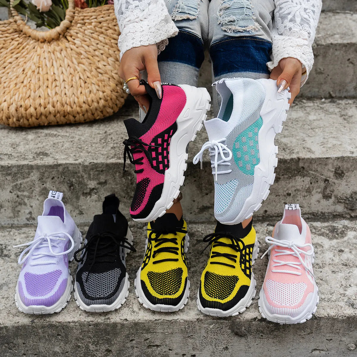 Fashion all-match platform casual sneaker in solid colour with Flyknit upper and non-slip rubber outsole