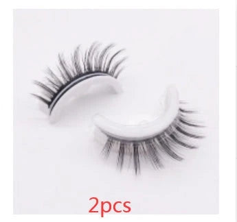 Captivating 3D layered mink-like false eyelashes for bold, voluminous eye makeup looks