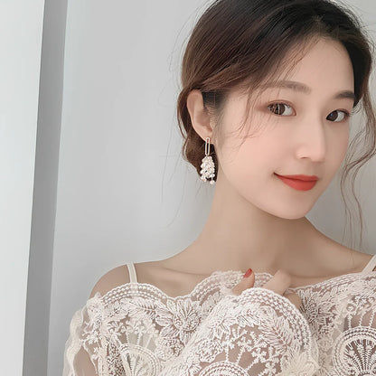 Gold crystal tassel grape earrings with 6cm geometric drop, electroplated alloy for women's wear