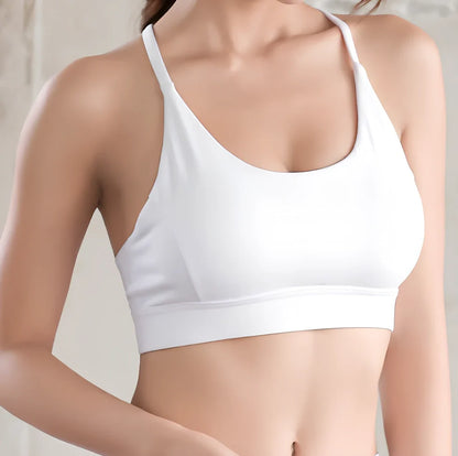 Women's black mesh back triangle push-up sports bra, racerback design for gym and running, sizes S-XL fitting 40-67kg