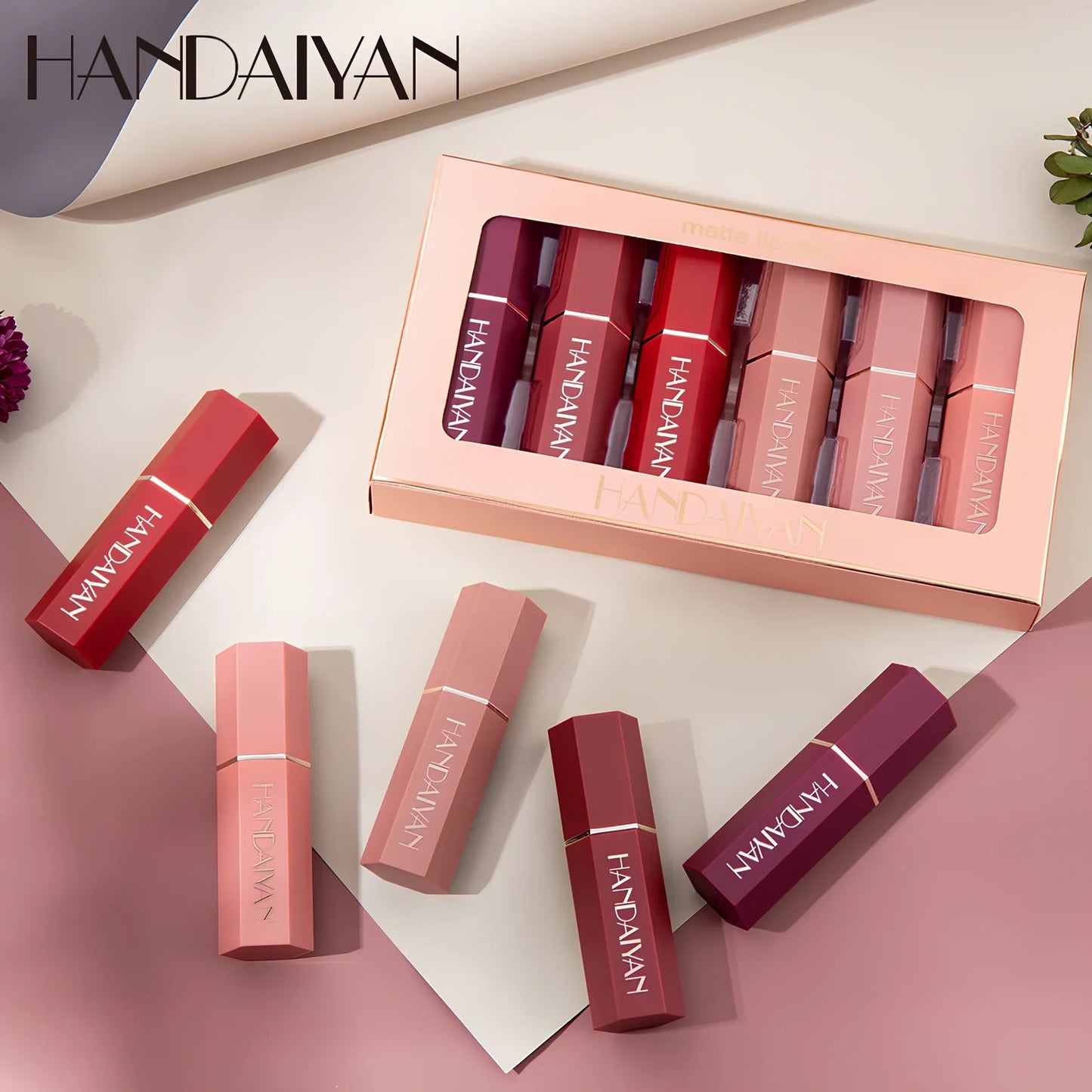 6-colour matte non-stick lipstick set in 18.5 cm gift box, each tube 2.5x2.1x8.2 cm, total 113g