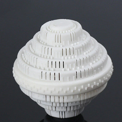 Reusable eco-friendly laundry balls made of TPR material with ceramic microspheres for effective, detergent-free washing