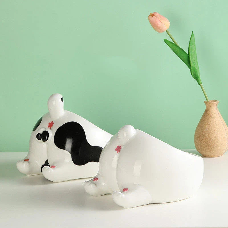 Ceramic pet bowl with unique cartoon cat ass design for comfortable feeding