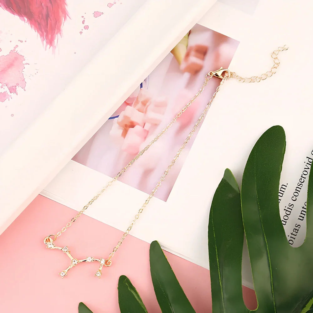 Golden alloy anklet with Aquarius constellation charm, adjustable 20-25cm length, electroplated finish for zodiac accessory