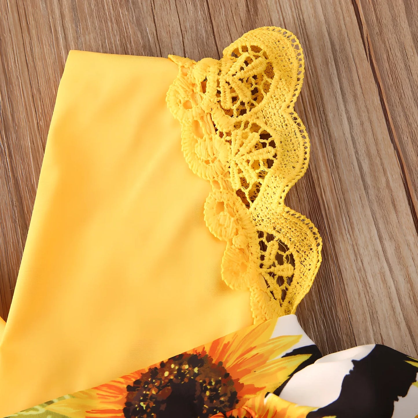 Yellow sunflower lace baby romper size 70-100cm, 80% polyester, breathable for summer, lengths 39-45cm