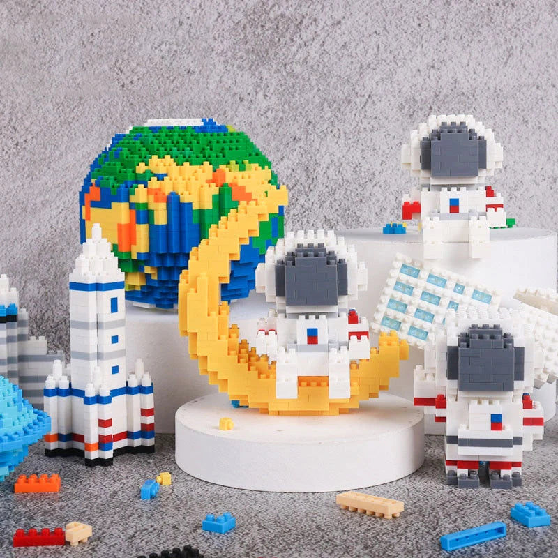 DIY Mini Astronaut Building Blocks for children's creative play