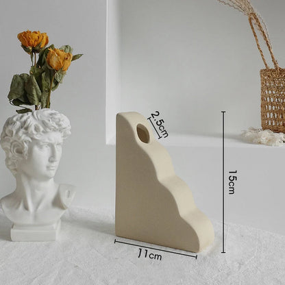 Simplicity Ceramic Vase for dry flower arrangement in Nordic home decor