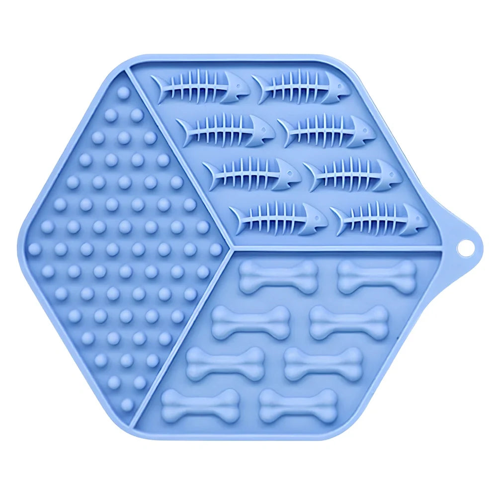17.5cm blue silicone puppy lick pad with textured surface for slow feeding, temperature resistant -40 to 240°C
