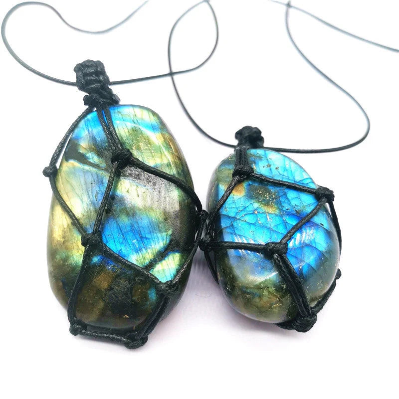 Hand-woven labradorite net bag pendant with natural moonstone, 3.5 to 5.5cm, unisex gemstone jewelry