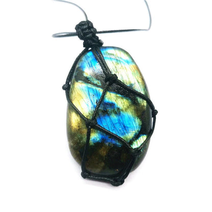 Hand-woven labradorite net bag pendant with natural moonstone, 3.5 to 5.5cm, unisex gemstone jewelry