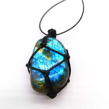 Hand-woven labradorite net bag pendant with natural moonstone, 3.5 to 5.5cm, unisex gemstone jewelry