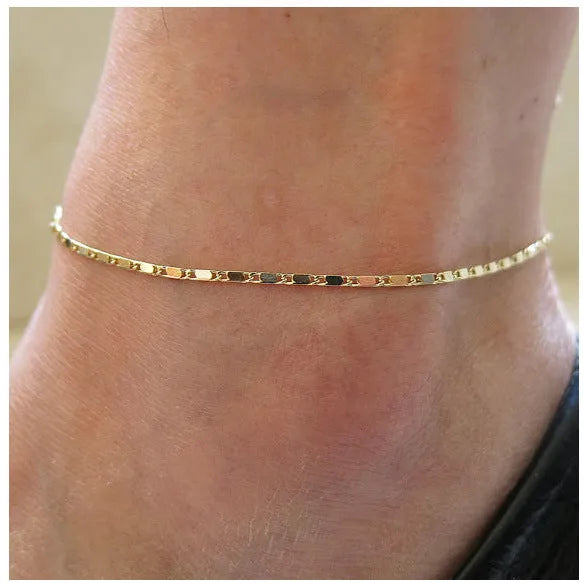 Women's alloy electroplated beach chain anklet in gold colour simple chain design