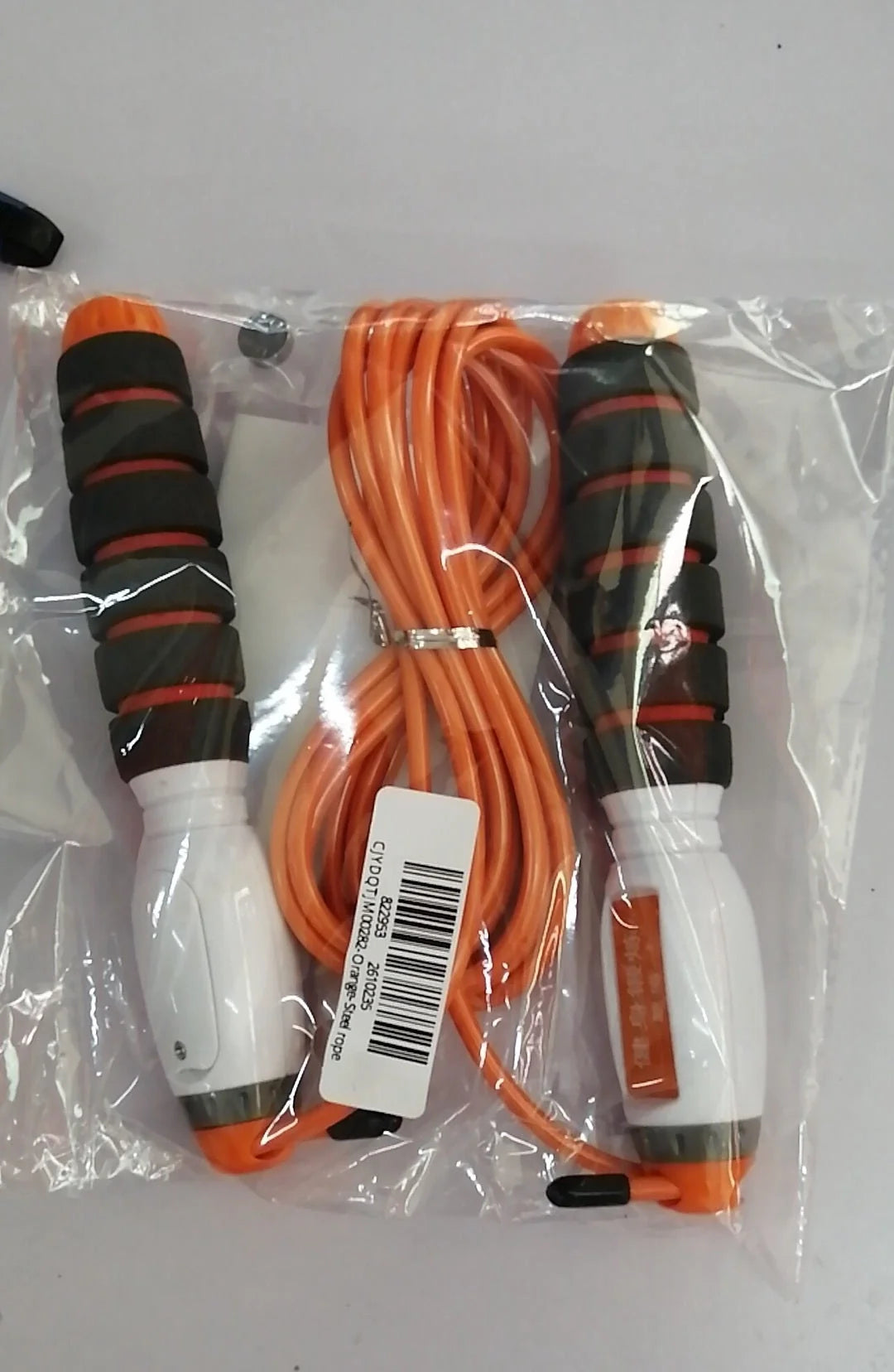 Adjustable electronic counting fitness jump rope with colour options