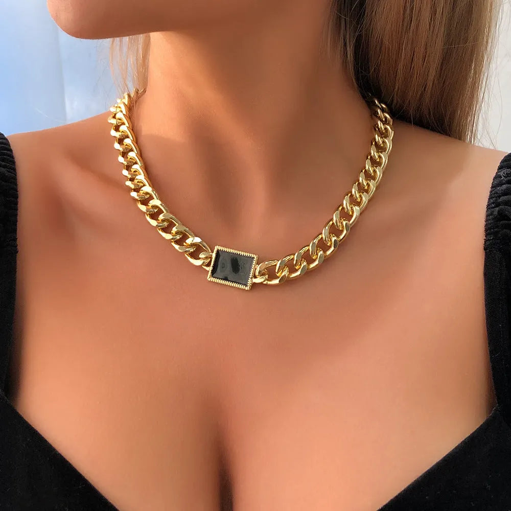 Gold electroplated geometric alloy pendant-free necklace for women with extension chain