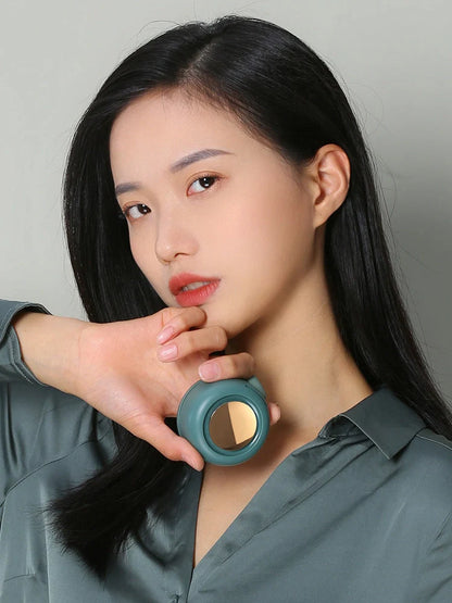 Portable USB clip-on personal fan with adjustable wind direction and flexible clip