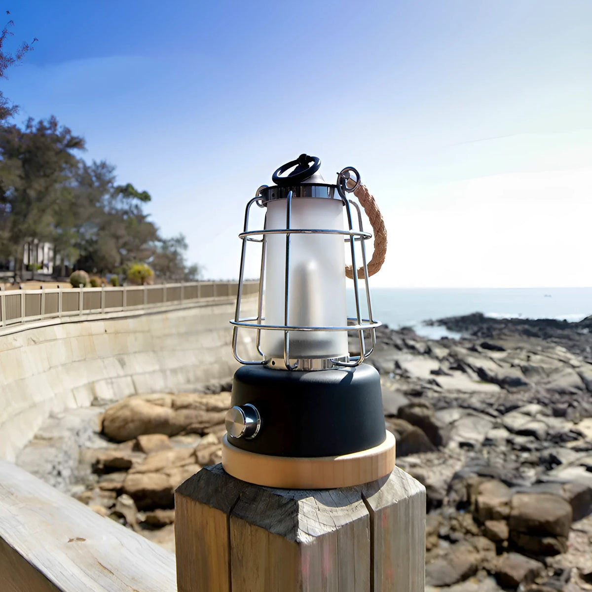 Retro horse lantern portable atmosphere LED light in black with metal and glass construction