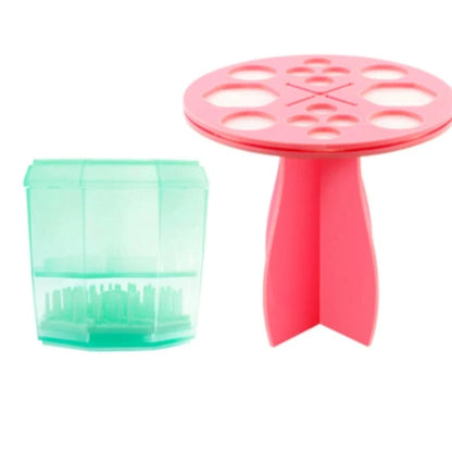 14-hole makeup brush holder in various colours for organizing and drying brushes