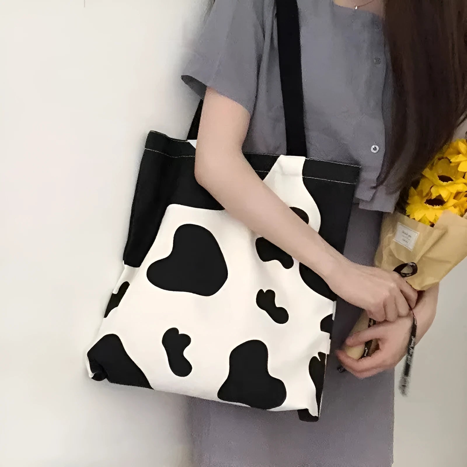 Canvas tote bag for women with printed urban simplicity pattern and zipper buckle closure
